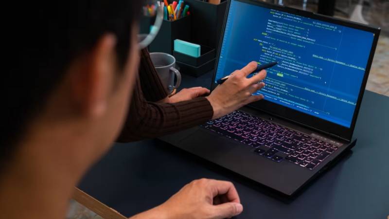 西乌珠穆沁旗工业软件定制开发：破局传统制造数字化转型的“精准钥匙”